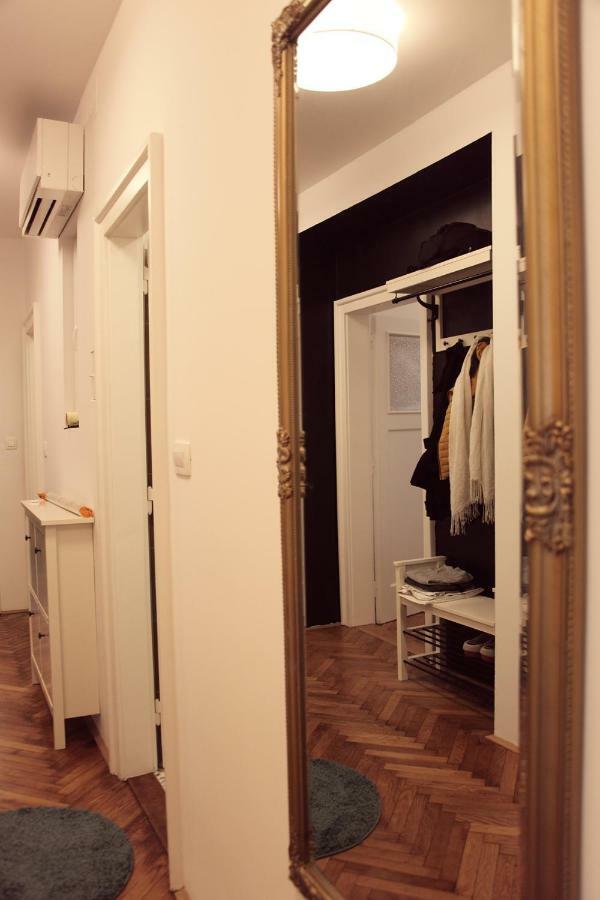 Writer'S Place Hotel ลูบลิยานา ภายนอก รูปภาพ